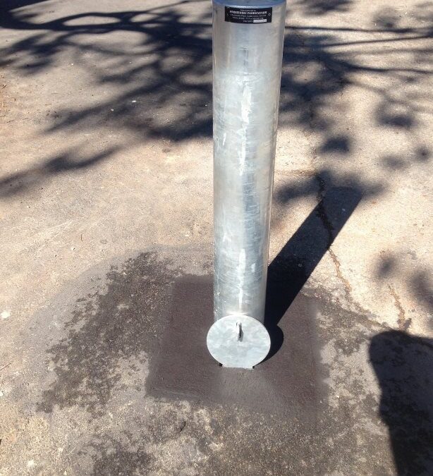 Heavy Duty Removable Bollard (Old Style) | Pruszinski Fabrication